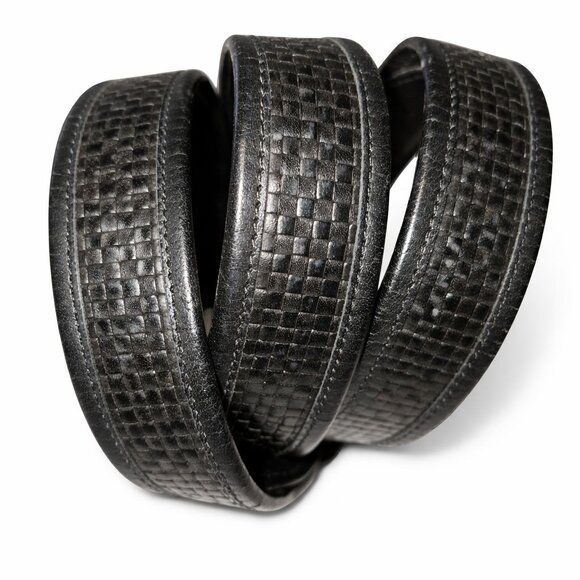 Coach Leather Designer Belt 3855 Black Basket Weave Brass Buckle, 42" / 105 CM - Picture 5 of 6